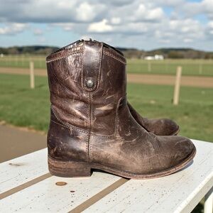 Vintage Frye White Label Melissa Button Short Smoky Brown Leather Ankle Boot